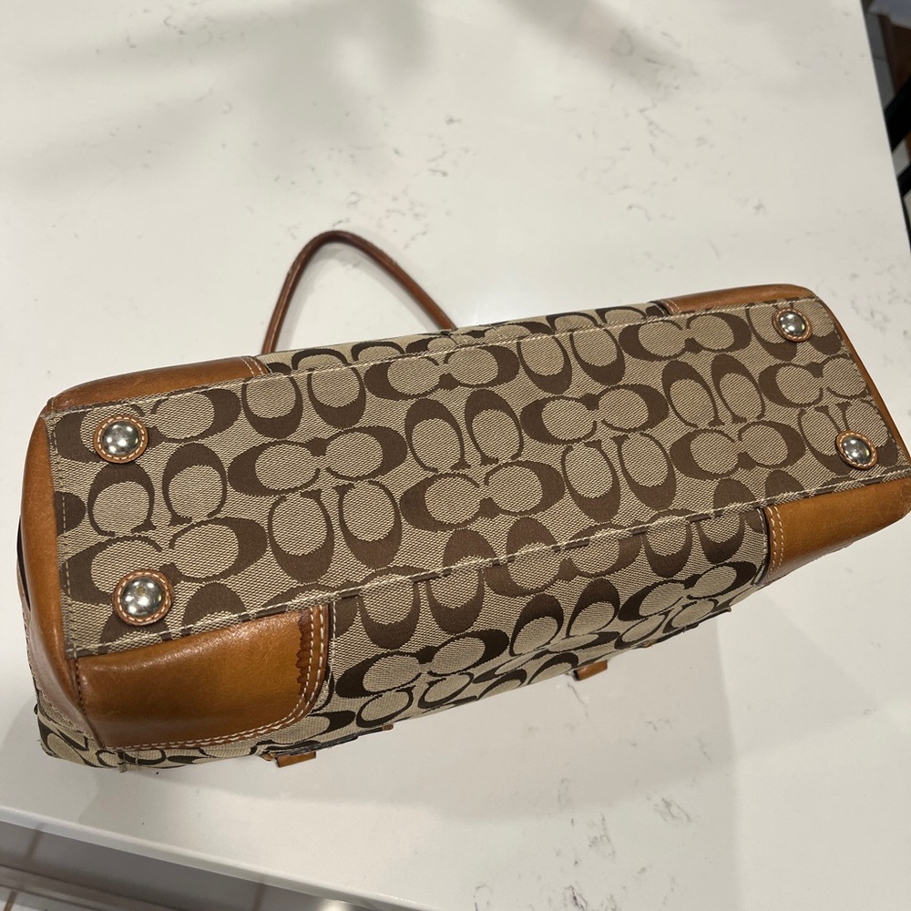 Coach Bag! - Picture 11 of 16